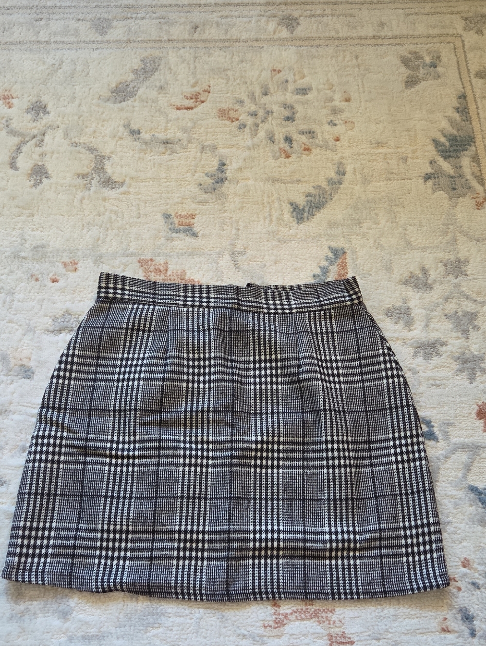 Plaid Mini Skirt in Black and White - Classic Womens Skirt